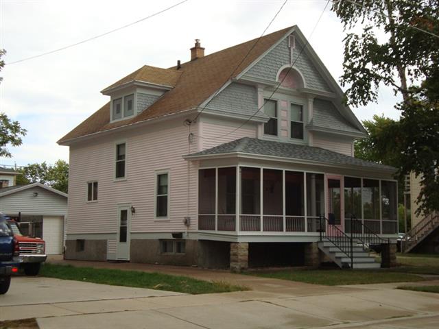 828 Franklin Street