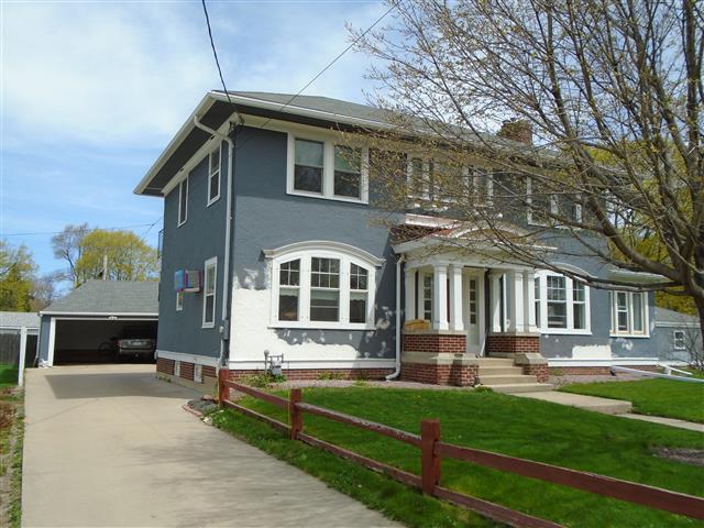 814 E Irving Avenue